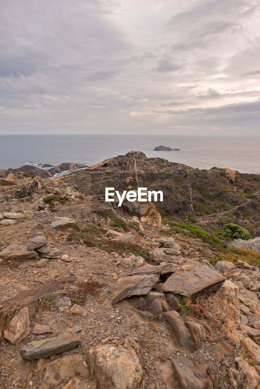 Scenic view of cloudy sky over sea