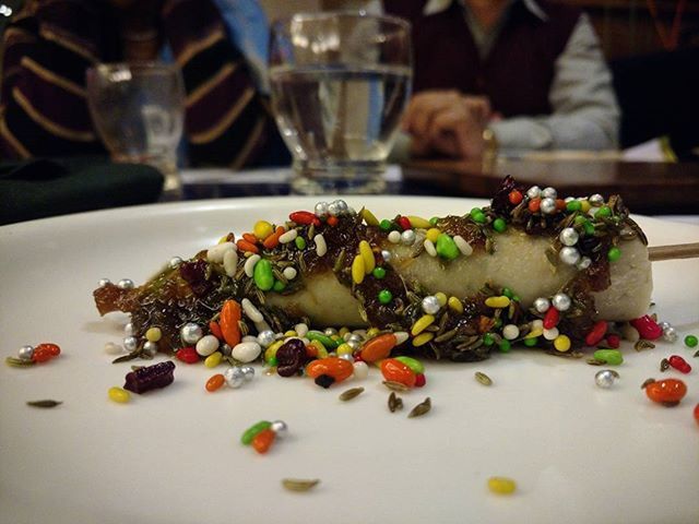 CLOSE-UP OF SERVED FOOD IN PLATE