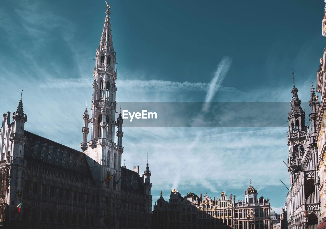 PANORAMIC SHOT OF BUILDINGS AGAINST SKY