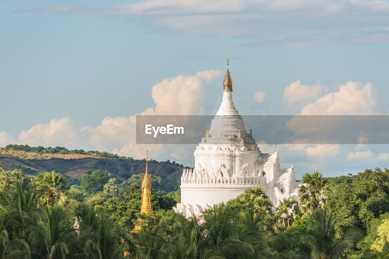 Panoramic view of temple against sky