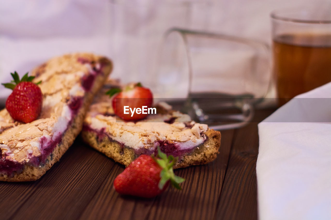 CLOSE-UP OF FRESH BREAKFAST ON TABLE