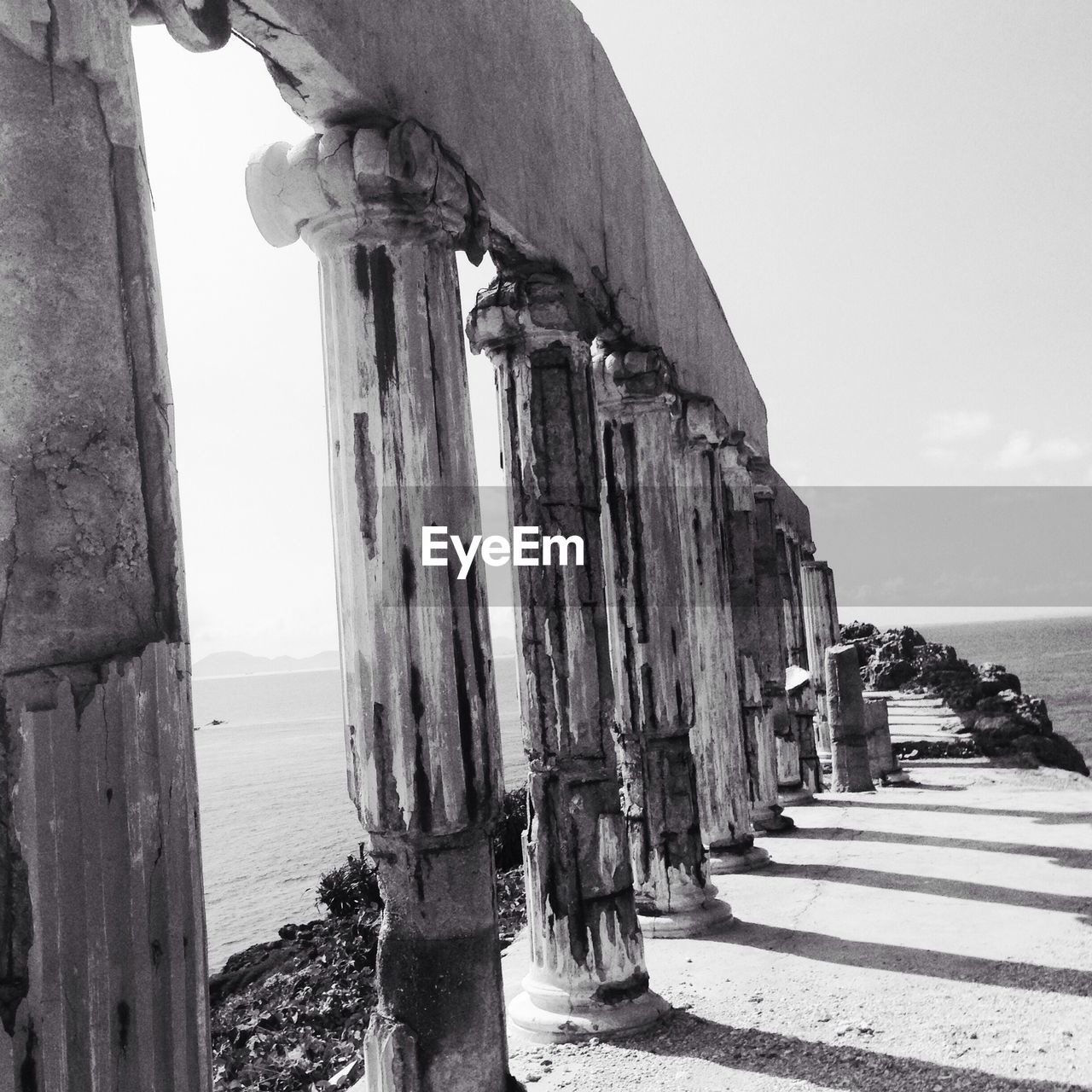 Panoramic view of sea against sky