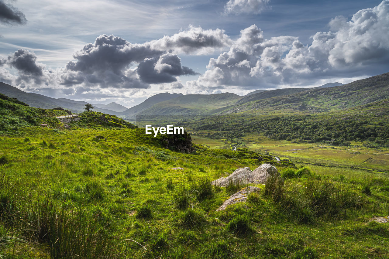 Beautiful molls gap and macgillycuddys reeks mountains, ring of kerry ireland