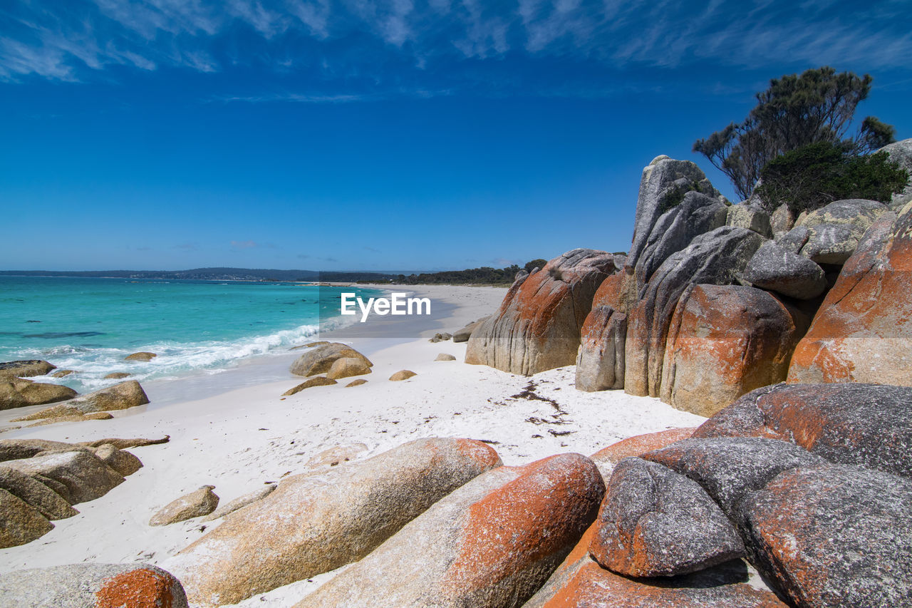 Rock formations at the bay of fires in tasmania