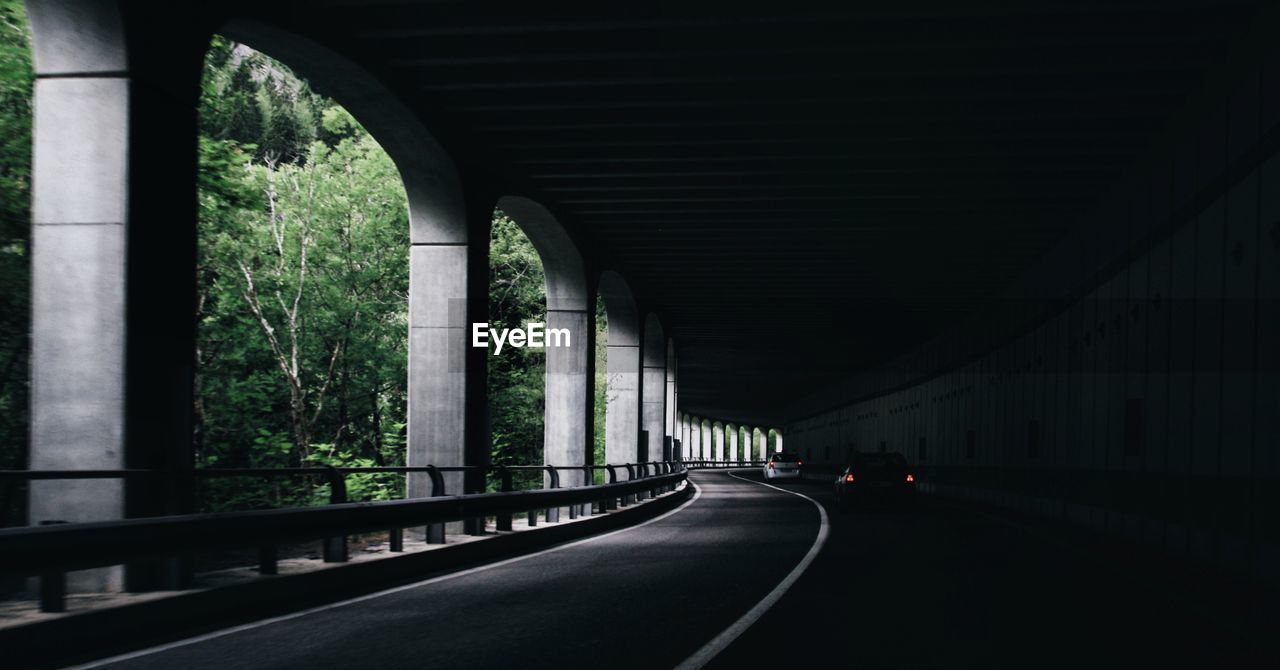 VIEW OF EMPTY ROAD