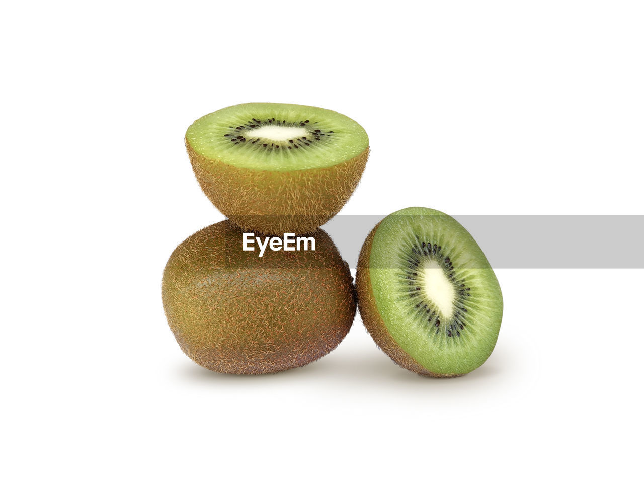 kiwifruit, healthy eating, fruit, food, food and drink, kiwi, wellbeing, freshness, produce, cross section, studio shot, cut out, white background, green, slice, indoors, plant, no people, still life, group of objects, organic, vitamin, halved