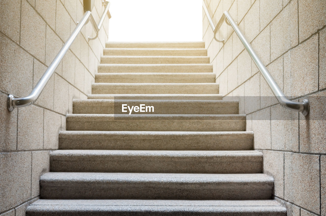 LOW ANGLE VIEW OF STAIRCASE OF BUILDING