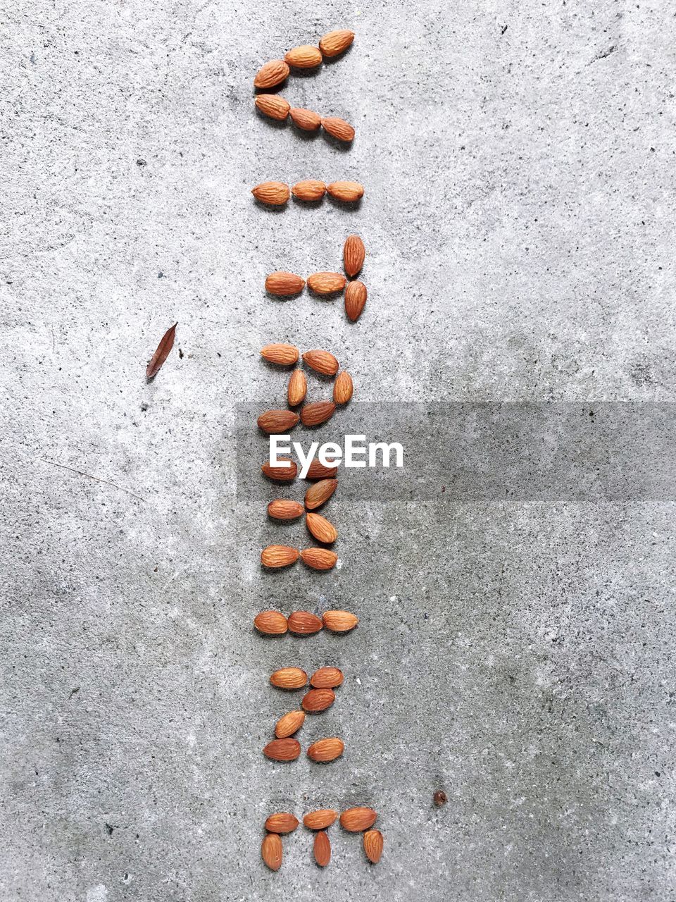 HIGH ANGLE VIEW OF BREAD ON WHITE BACKGROUND