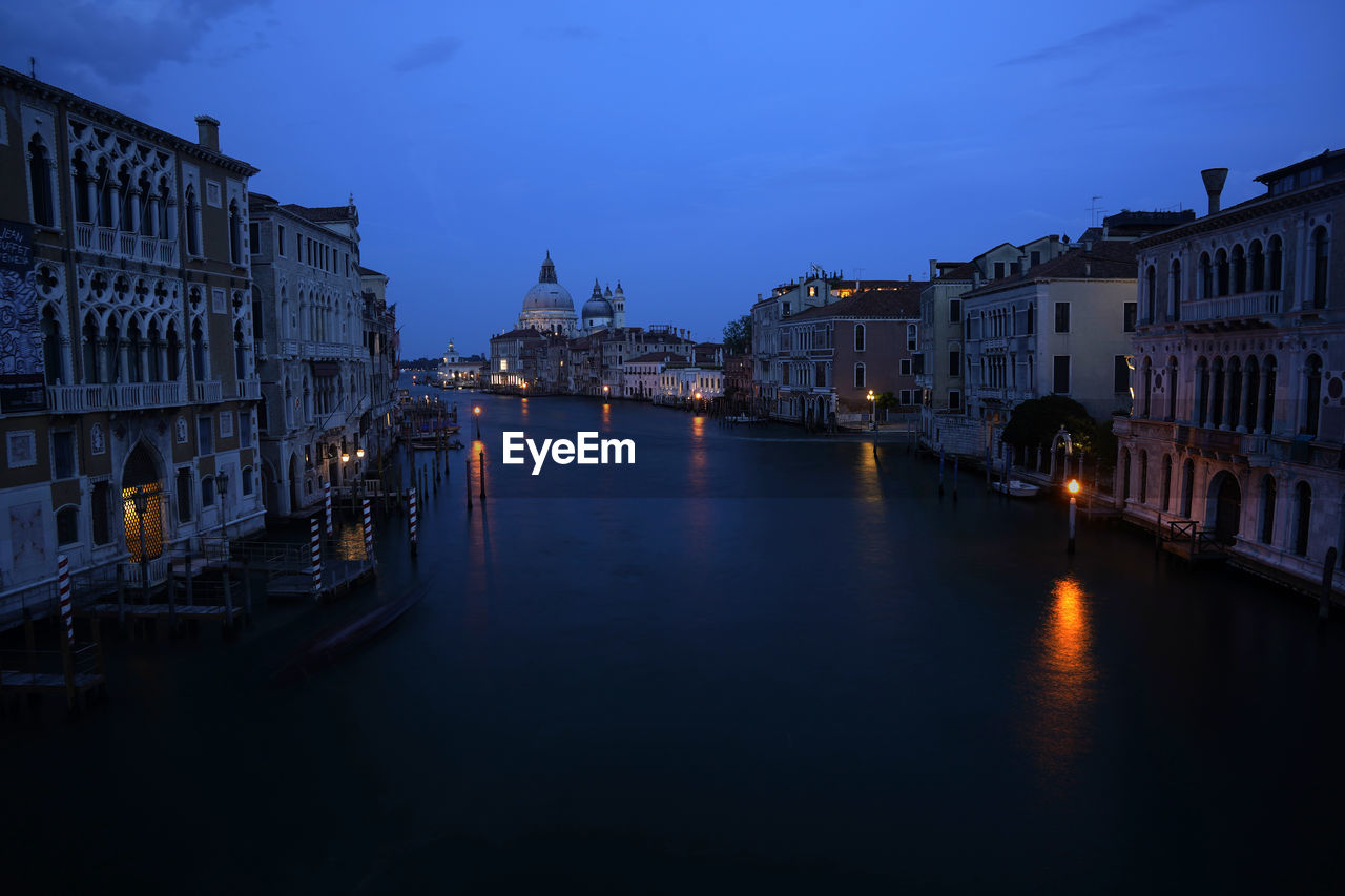 Grand canal in venice at dusk