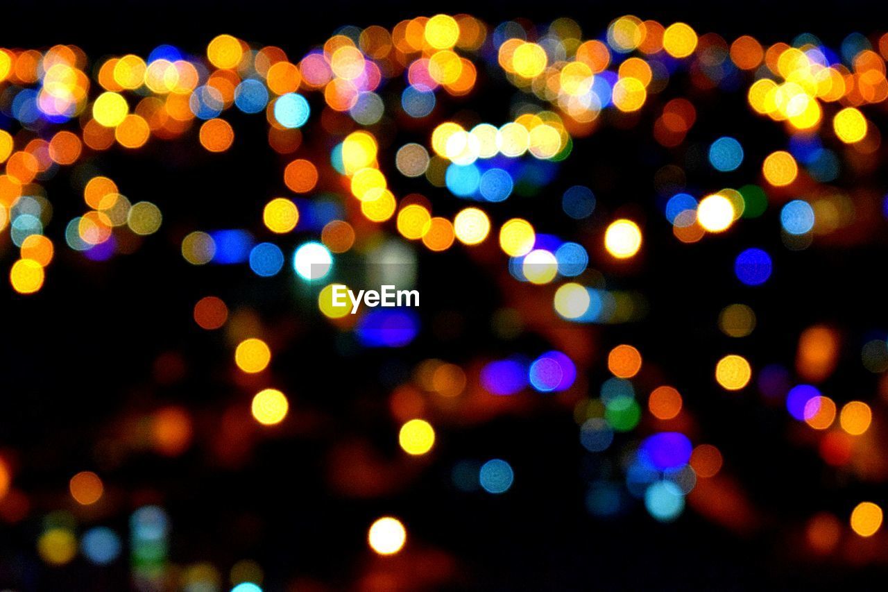 DEFOCUSED LIGHTS