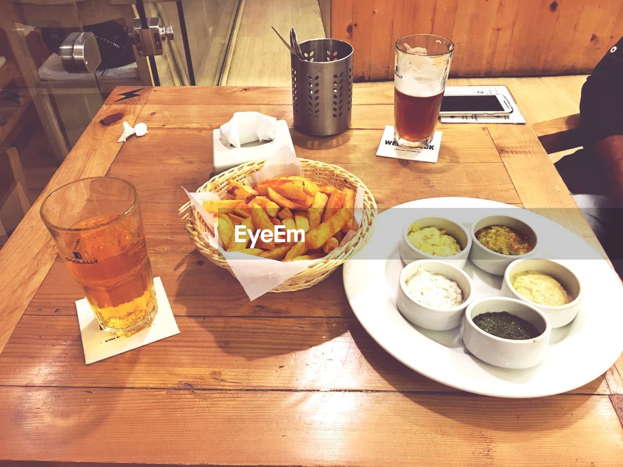 HIGH ANGLE VIEW OF BREAKFAST SERVED ON TABLE