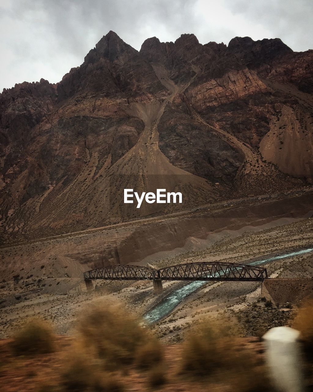 SCENIC VIEW OF RIVER AGAINST SKY