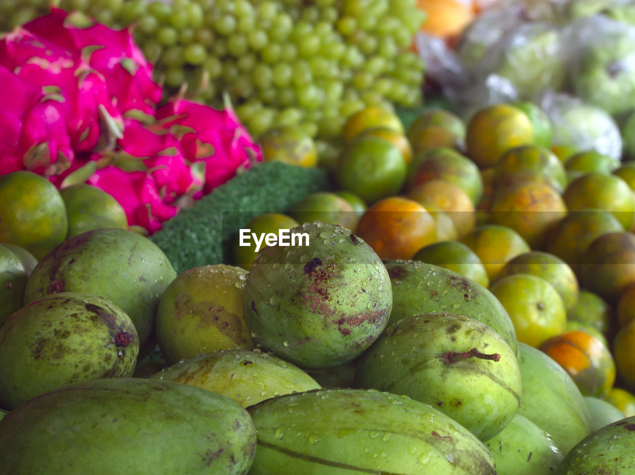 FULL FRAME SHOT OF FRUITS IN MARKET