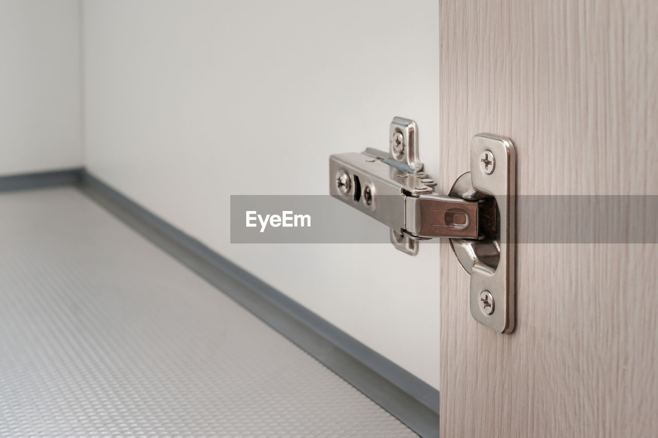 Concealed hinge on cabinet door, furniture fitting hardware for cupboard or wardrobe