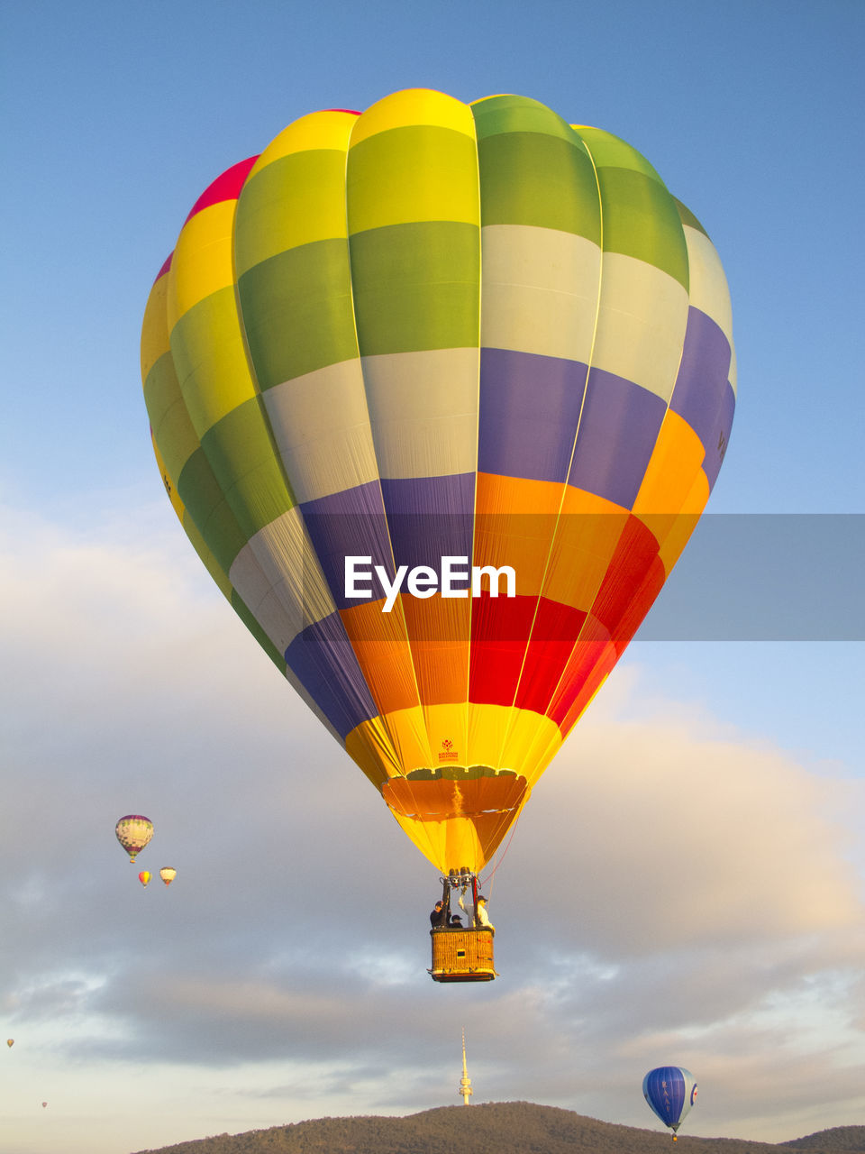 Hot air balloon aloft canberra australia