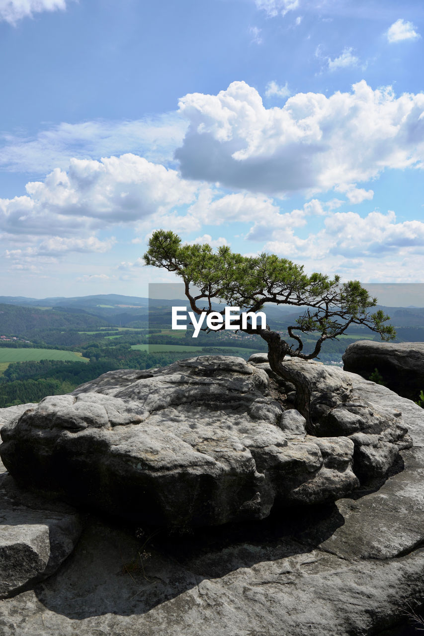 VIEW OF ROCK FORMATION