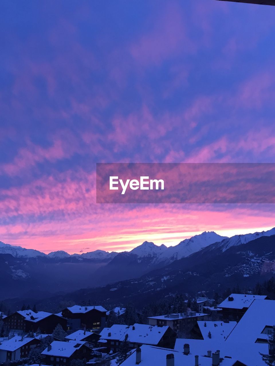 SCENIC VIEW OF MOUNTAINS AGAINST SKY DURING WINTER
