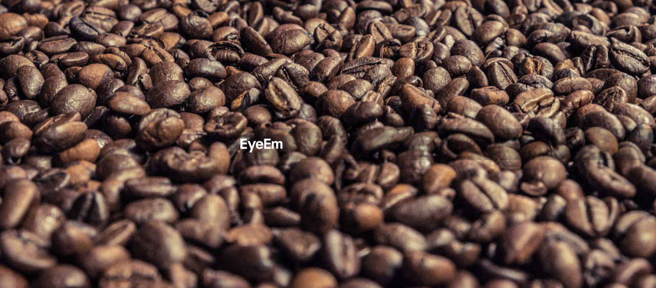 Full frame shot of roasted coffee beans