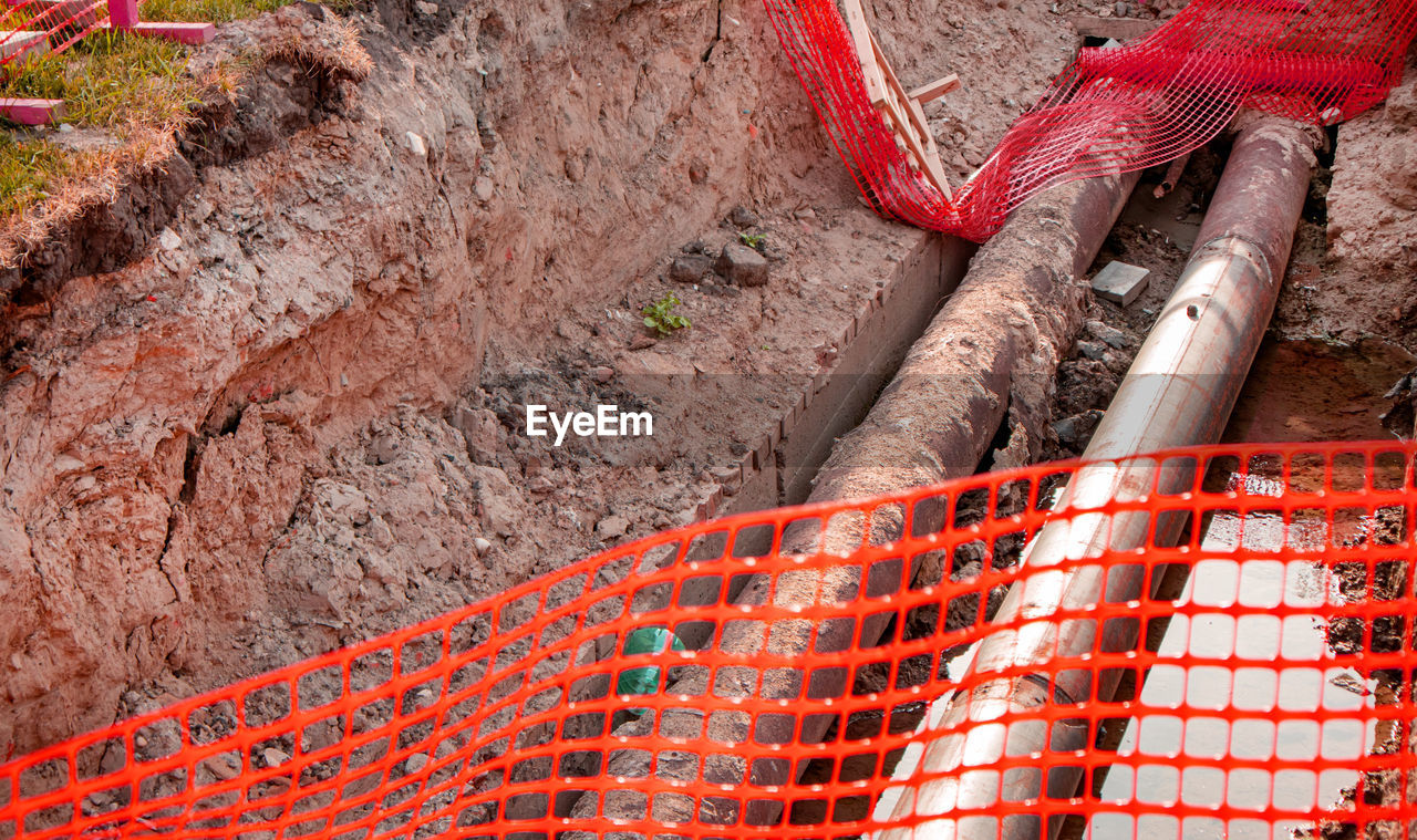 Repair of the heating plant system with the laying of new underground metal pipes in the trench