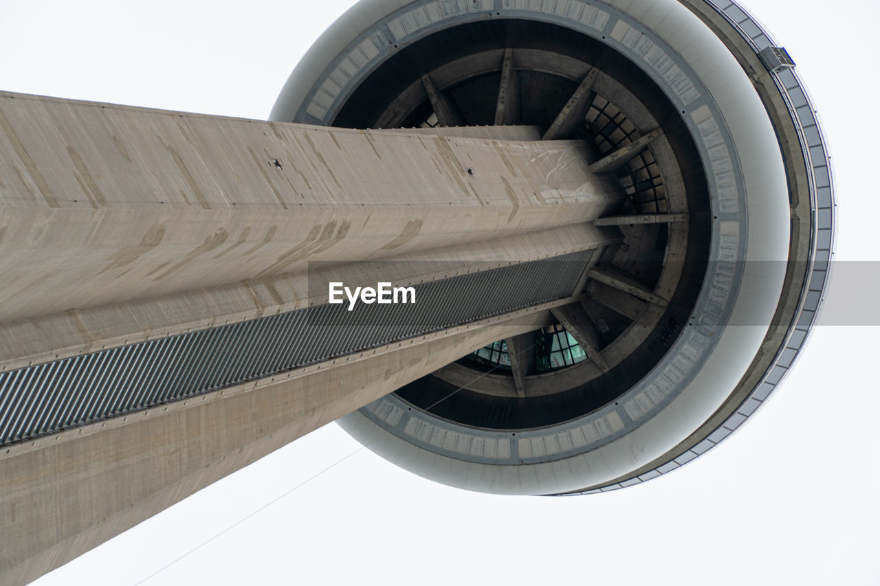 DIRECTLY BELOW SHOT OF BUILDING