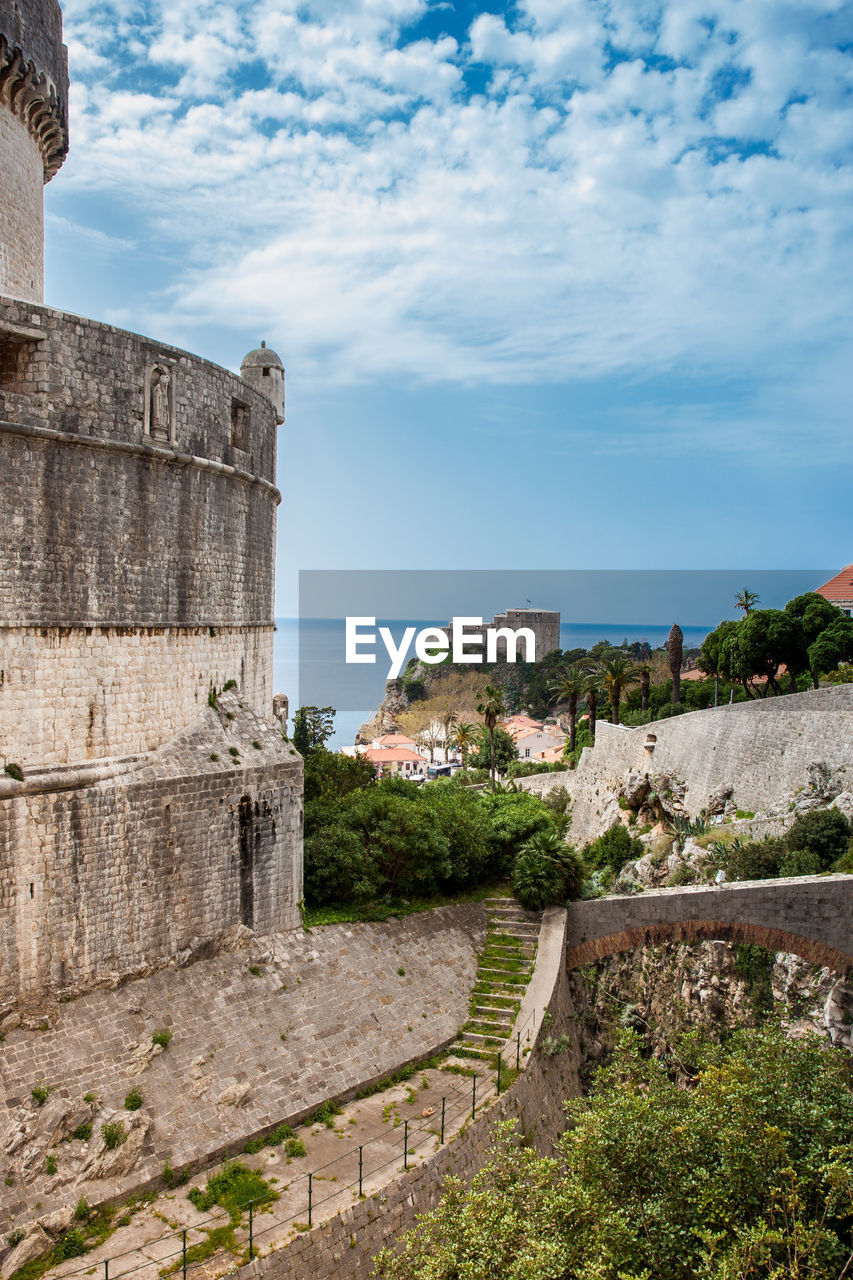 Minceta tower, fort lovrijenac and the beautiful dubrovnik walls