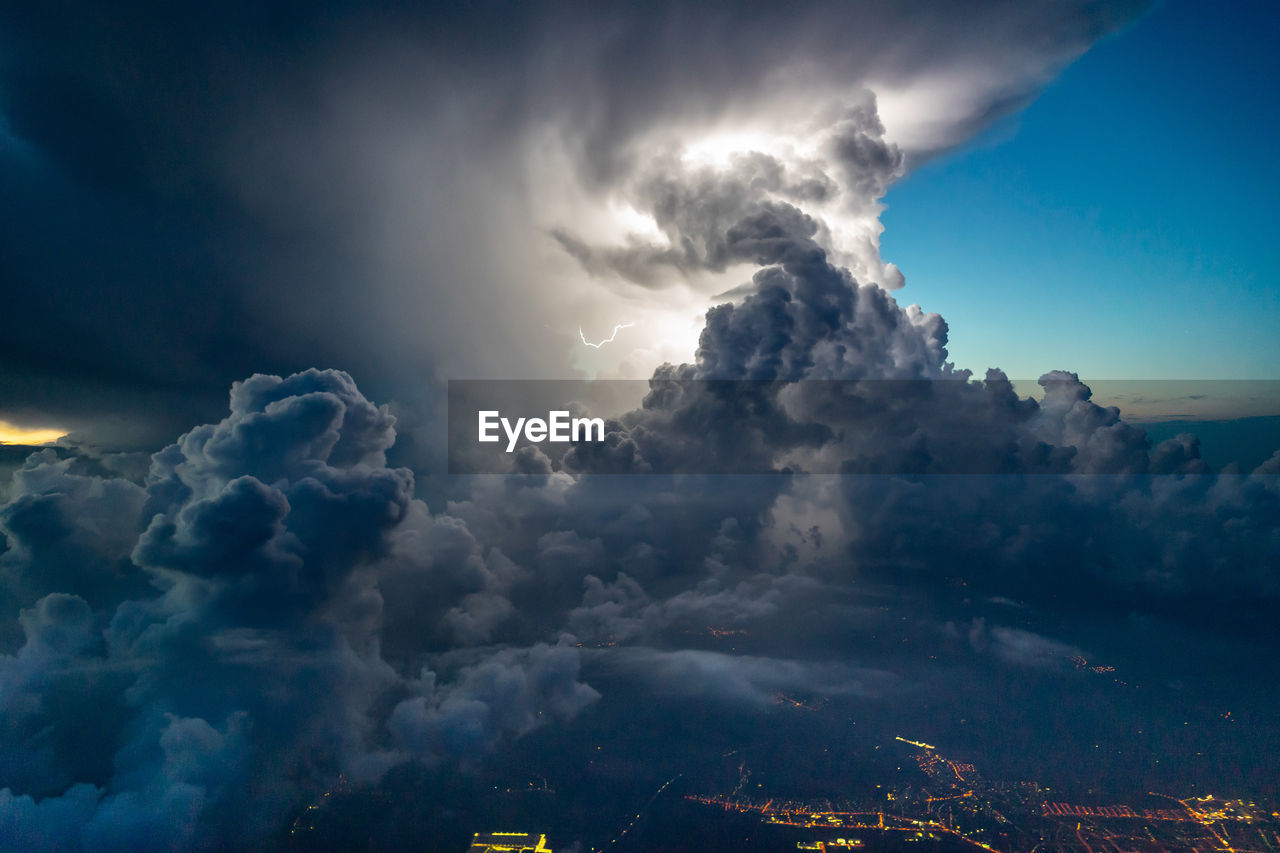 SCENIC VIEW OF LIGHTNING IN SKY