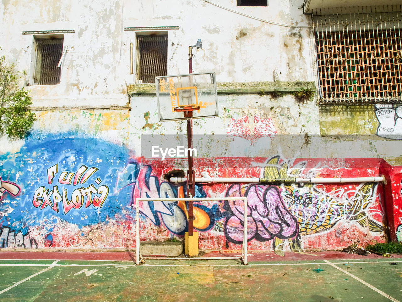 Graffiti and basketball hoop