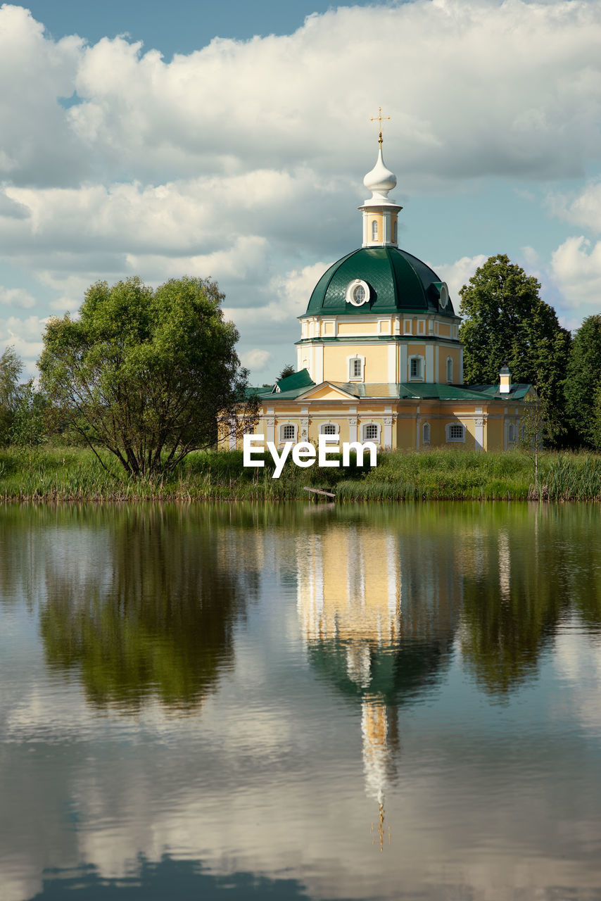 The temple of archangel micheal built in 18 century in the country estate of tarakanov