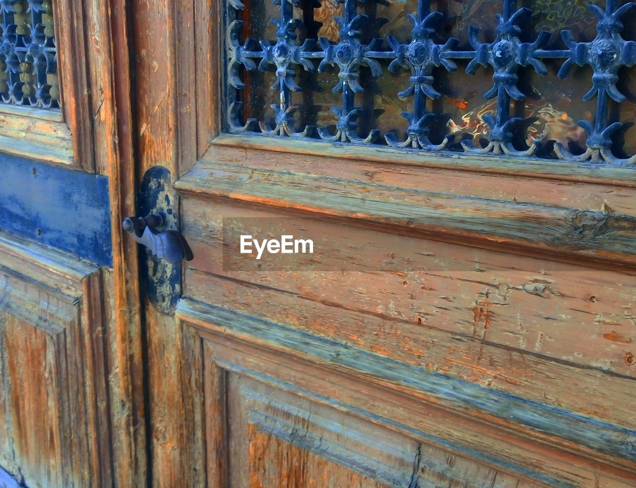 WOODEN BLUE WALL
