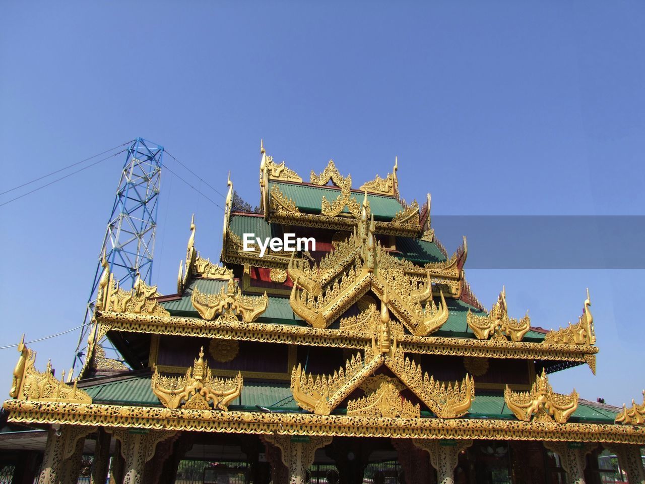 LOW ANGLE VIEW OF CATHEDRAL AGAINST CLEAR BLUE SKY