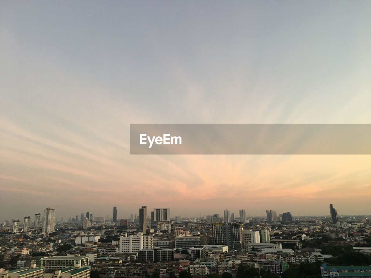city, architecture, horizon, sky, built structure, building exterior, cityscape, building, urban skyline, landscape, skyline, office building exterior, sunset, skyscraper, nature, cloud, residential district, dusk, metropolitan area, urban area, city life, no people, travel destinations, high angle view, outdoors, evening, copy space, daytime, downtown district, development, environment, metropolis, illuminated, business finance and industry, travel, aerial view, sunlight, downtown