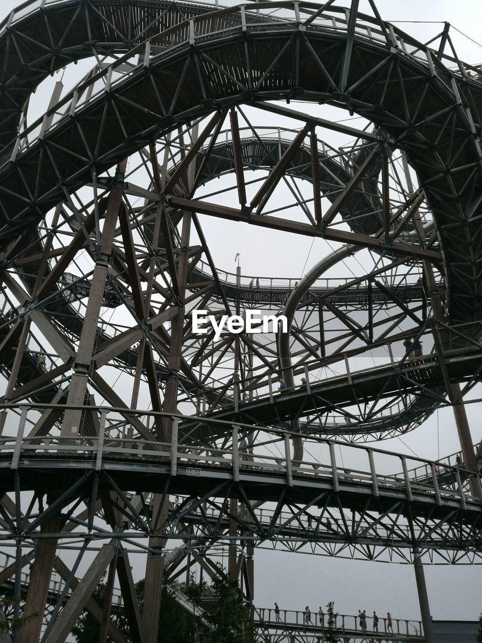 LOW ANGLE VIEW OF BRIDGE AGAINST SKY