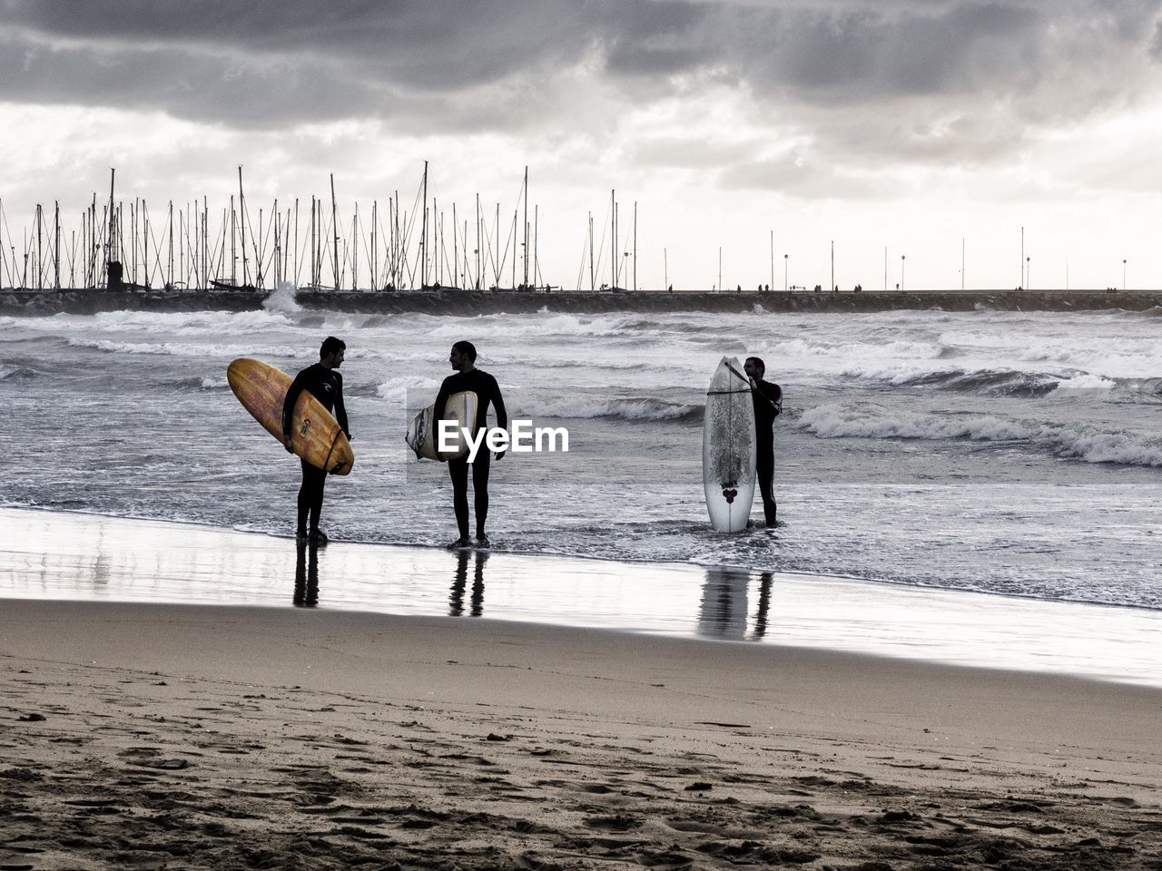 VIEW OF SEA AGAINST SKY