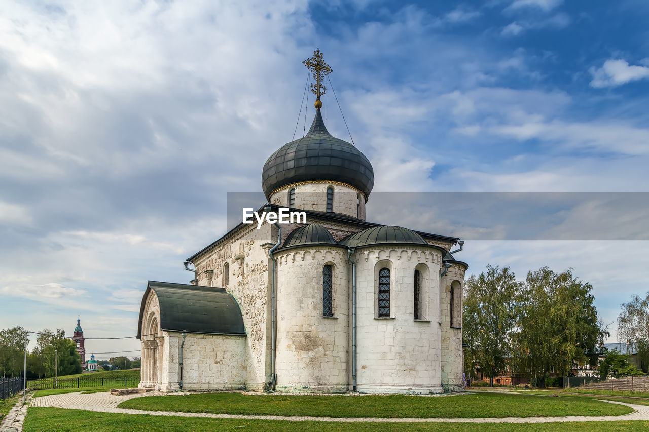 Saint george cathedral was built between 1230 and 1234 in yuryev-polsky