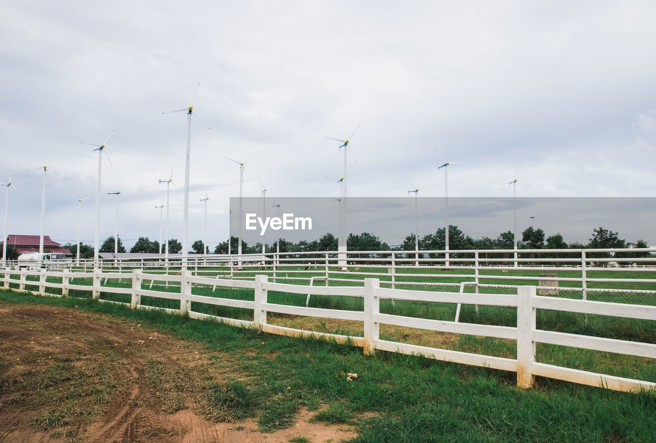 VIEW OF EMPTY FIELD AGAINST SKY