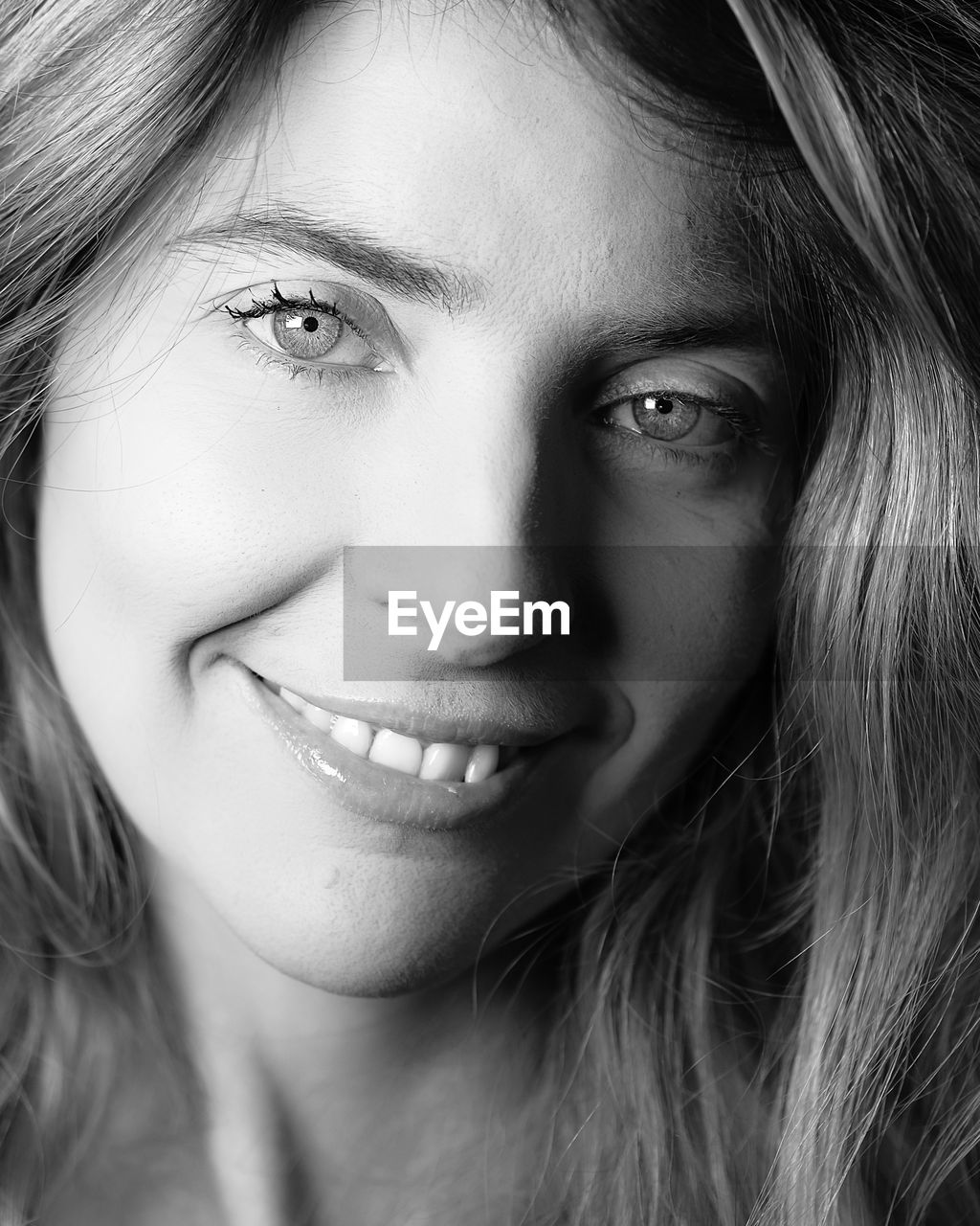 Close-up portrait of young woman