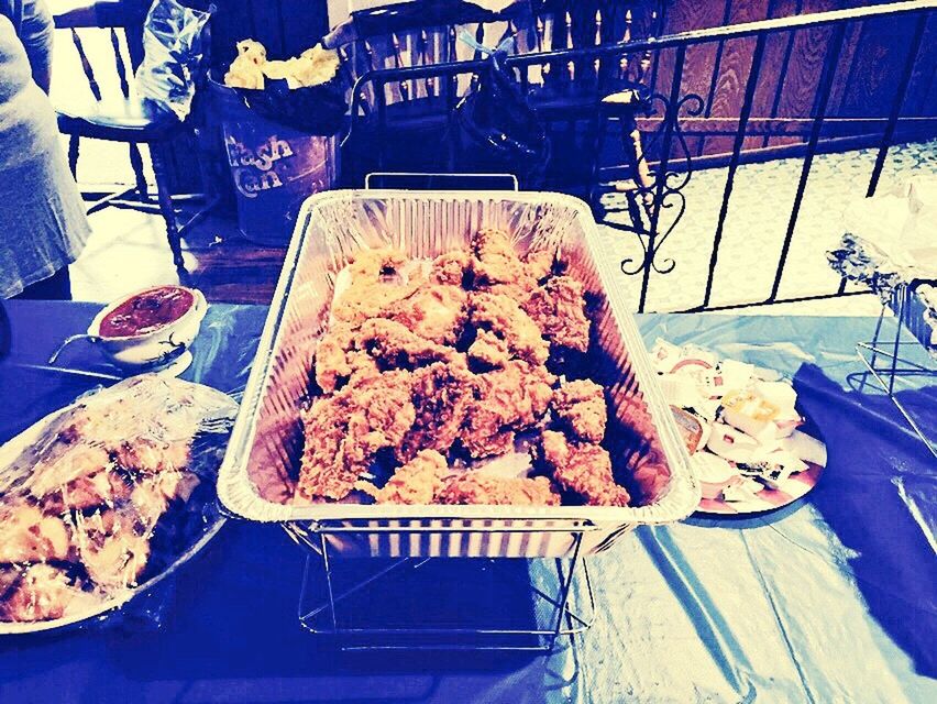 CLOSE-UP OF FOOD ON TABLE