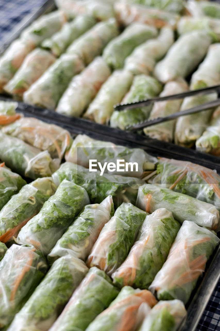 CLOSE-UP OF VEGETABLES IN MARKET