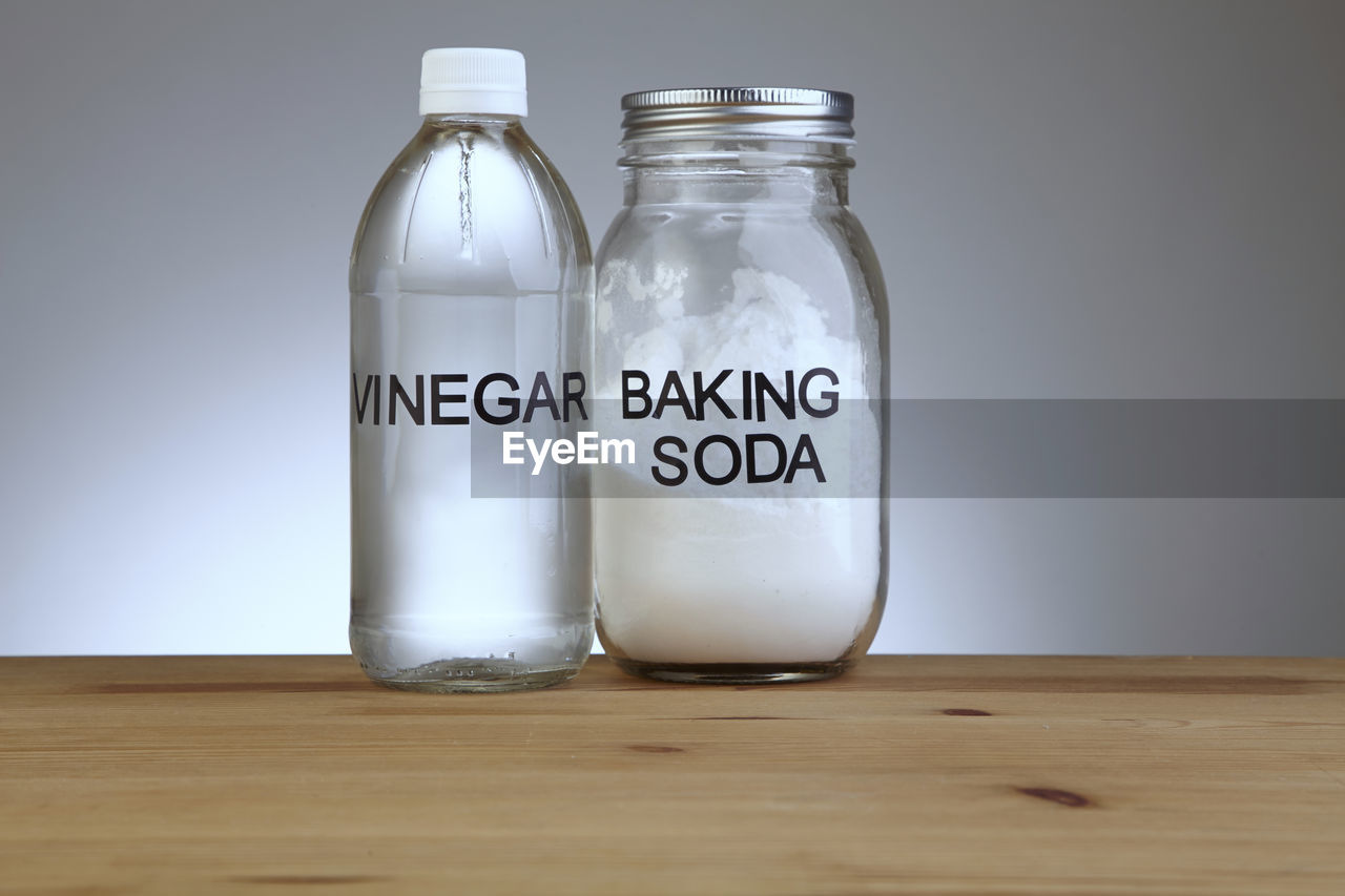 Baking soda with vinegar, natural mix for effective house cleaning