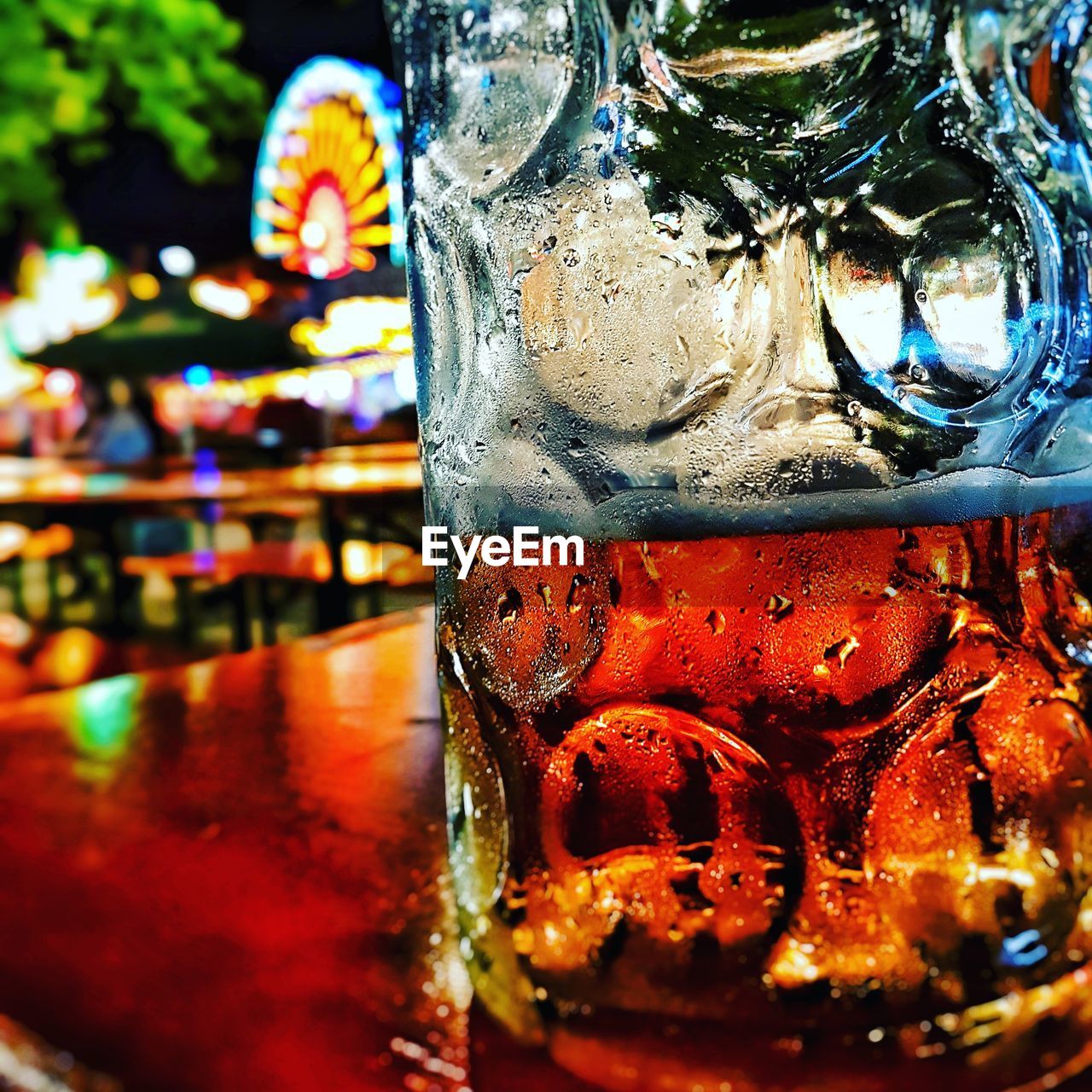 CLOSE-UP OF BEER GLASSES