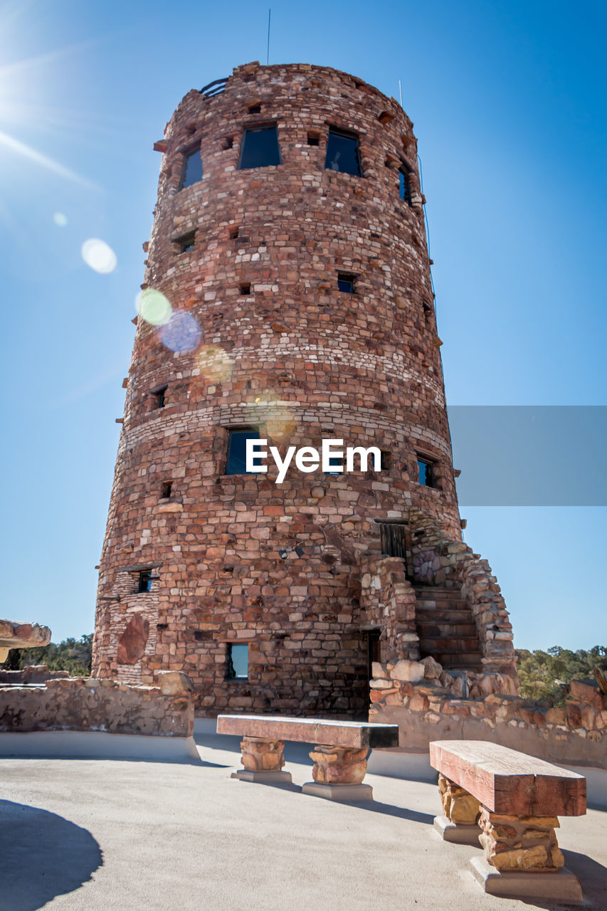 LOW ANGLE VIEW OF HISTORICAL BUILDING AGAINST BLUE SKY