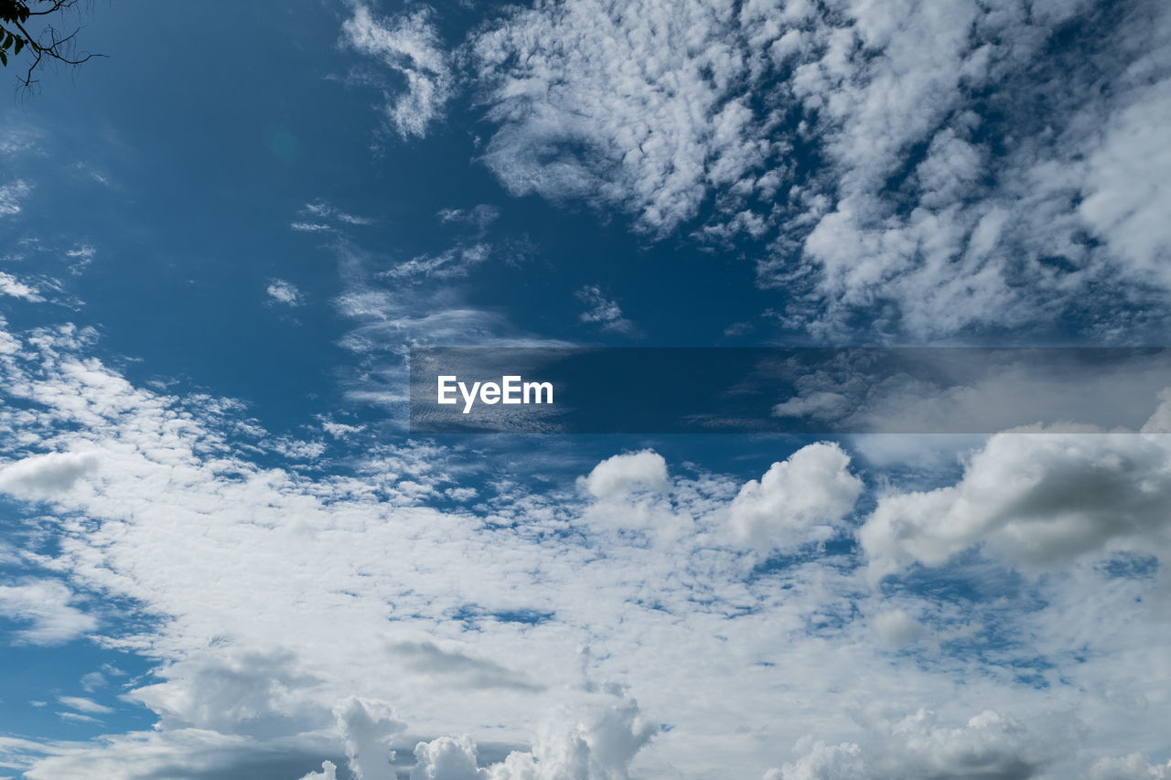 White cloud and beautiful  with blue sky background.