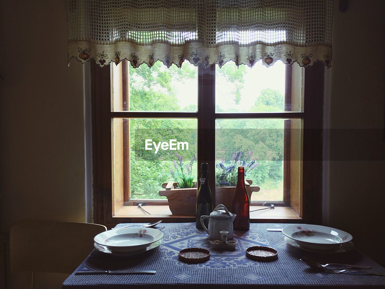 Dining table at window