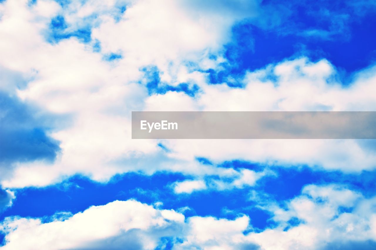 FULL FRAME SHOT OF CLOUDS IN SKY