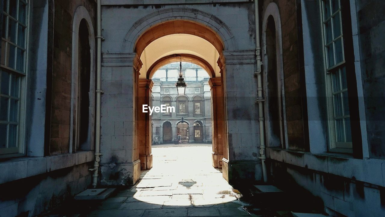 VIEW OF ENTRANCE TO BUILDING