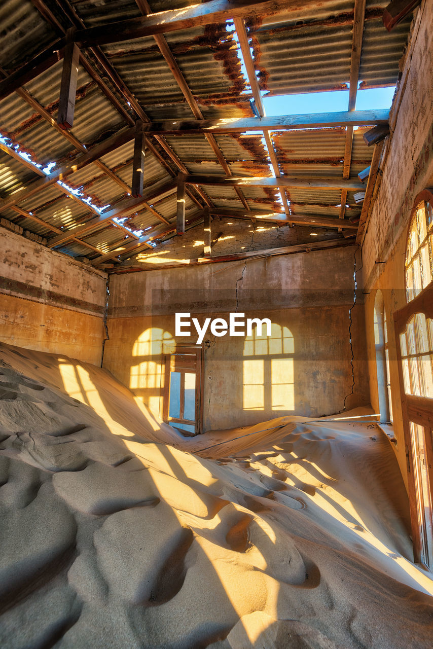 Abandoned house at beach