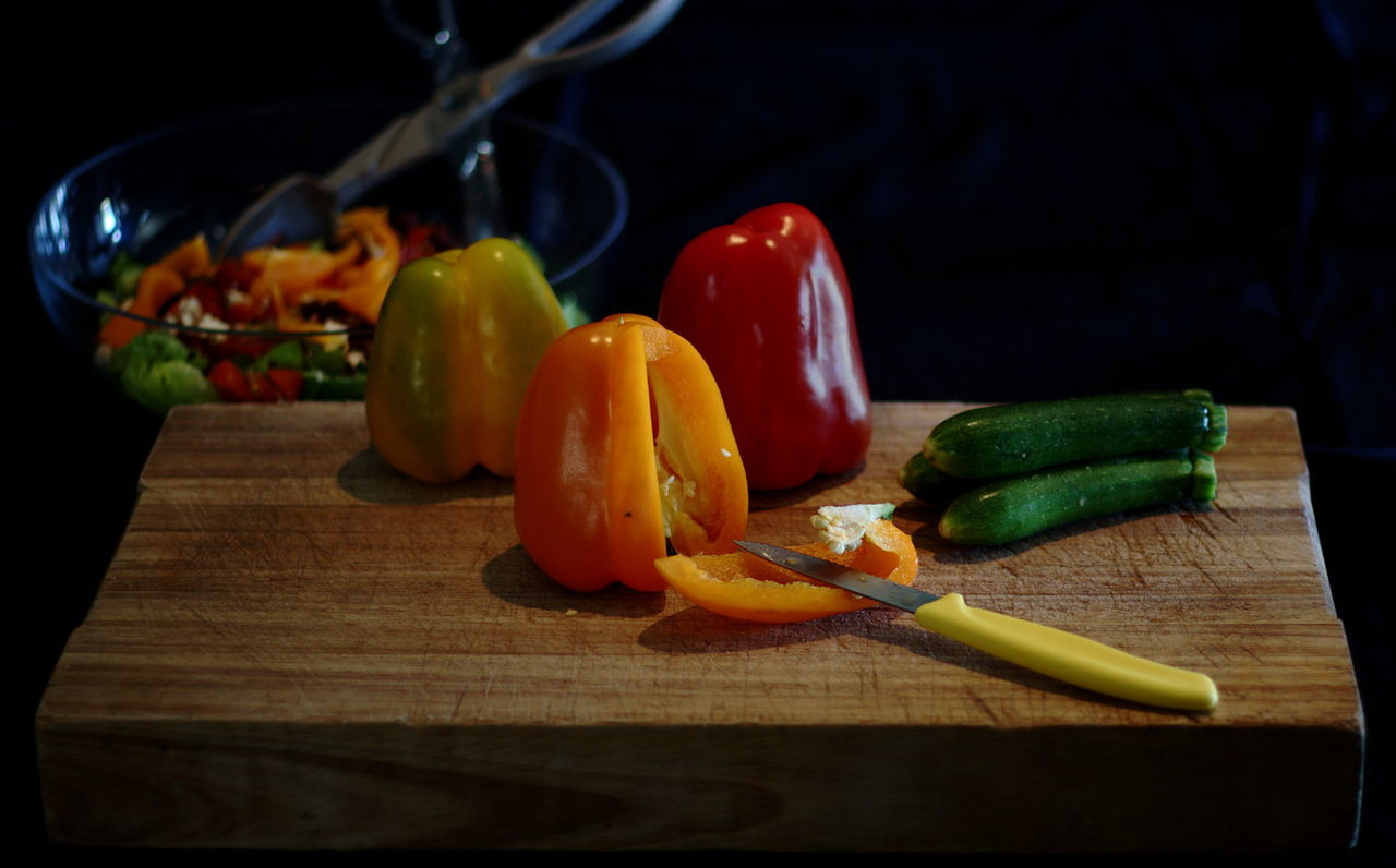 VEGETABLES ON CUTTING BOARD