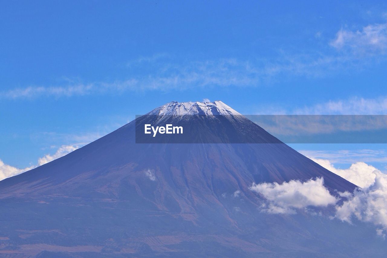 SNOWCAPPED MOUNTAINS AGAINST SKY