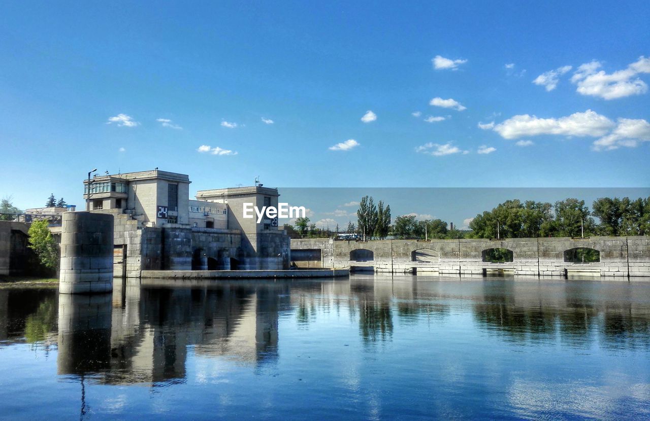 View of dam against sky