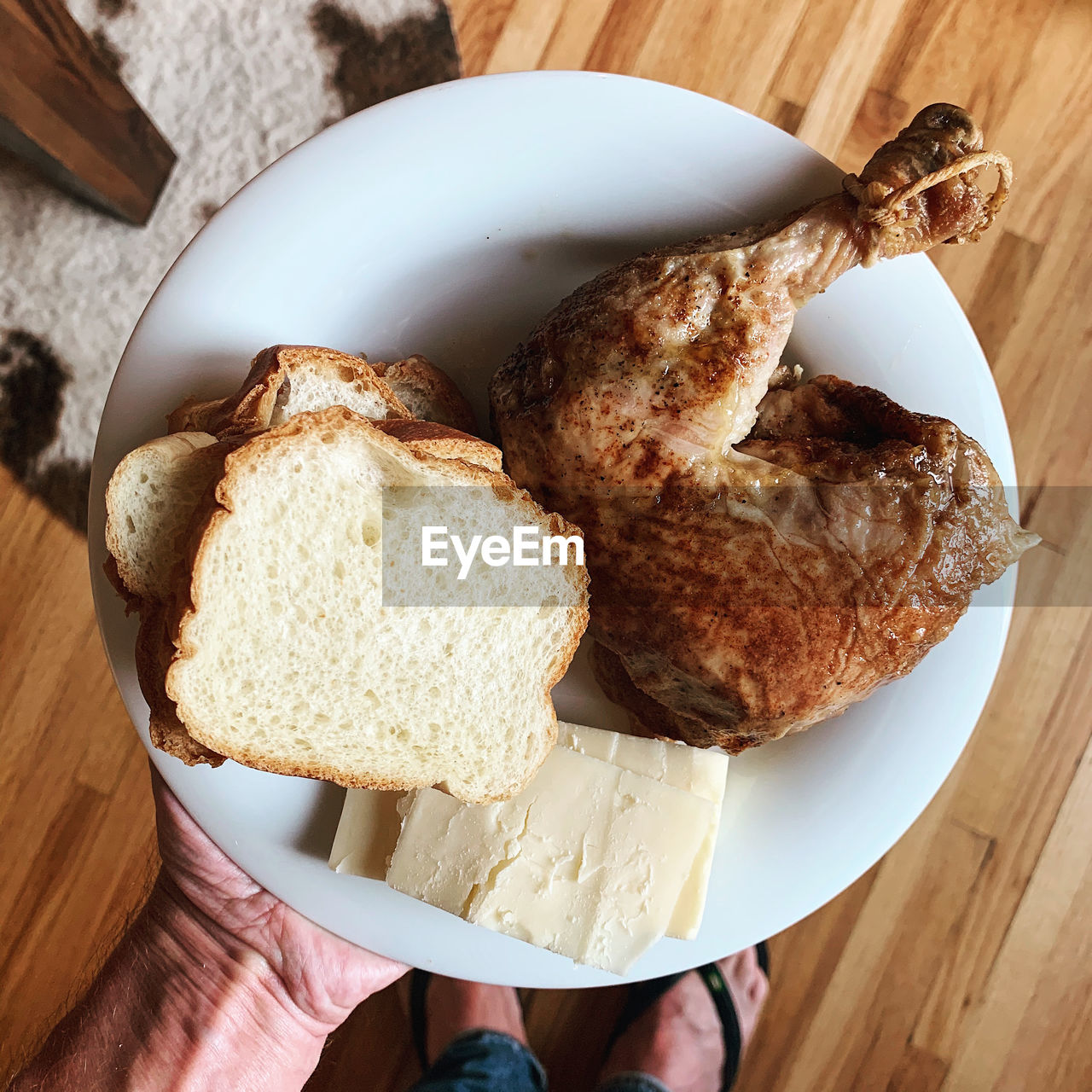 HIGH ANGLE VIEW OF BREAKFAST IN PLATE ON TABLE